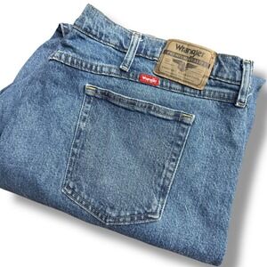Wrangler Men's Blue Denim 46x30 Premium Quality Jeans Relaxed Fit Cotton Spandex